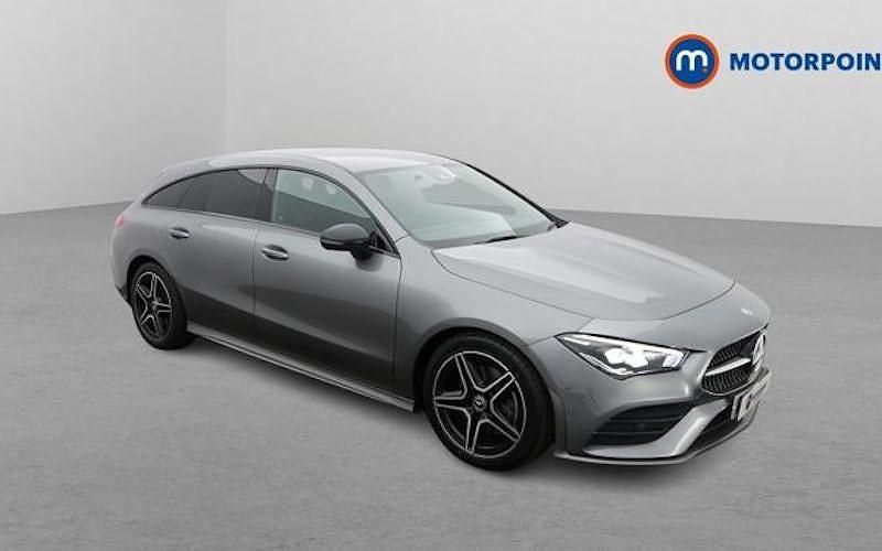 Used Mercedes CLA200 Shooting Brake Executive 163 HP (119 kW) 2022 Estate