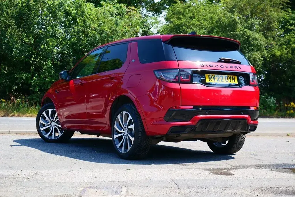 Used Land Rover Discovery 5 HSE Dynamic 309 HP (227 kW) 2022 Red SUV