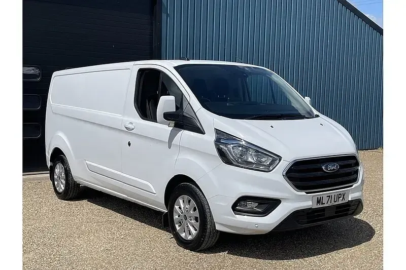 Used Ford Transit Custom Limited 130 HP (95 kW) 2021 Frozen white (solid paint) Van