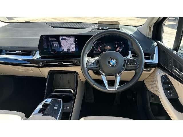 Used BMW 220 Luxury Line 154 HP (113 kW) 2023 White Hatchback