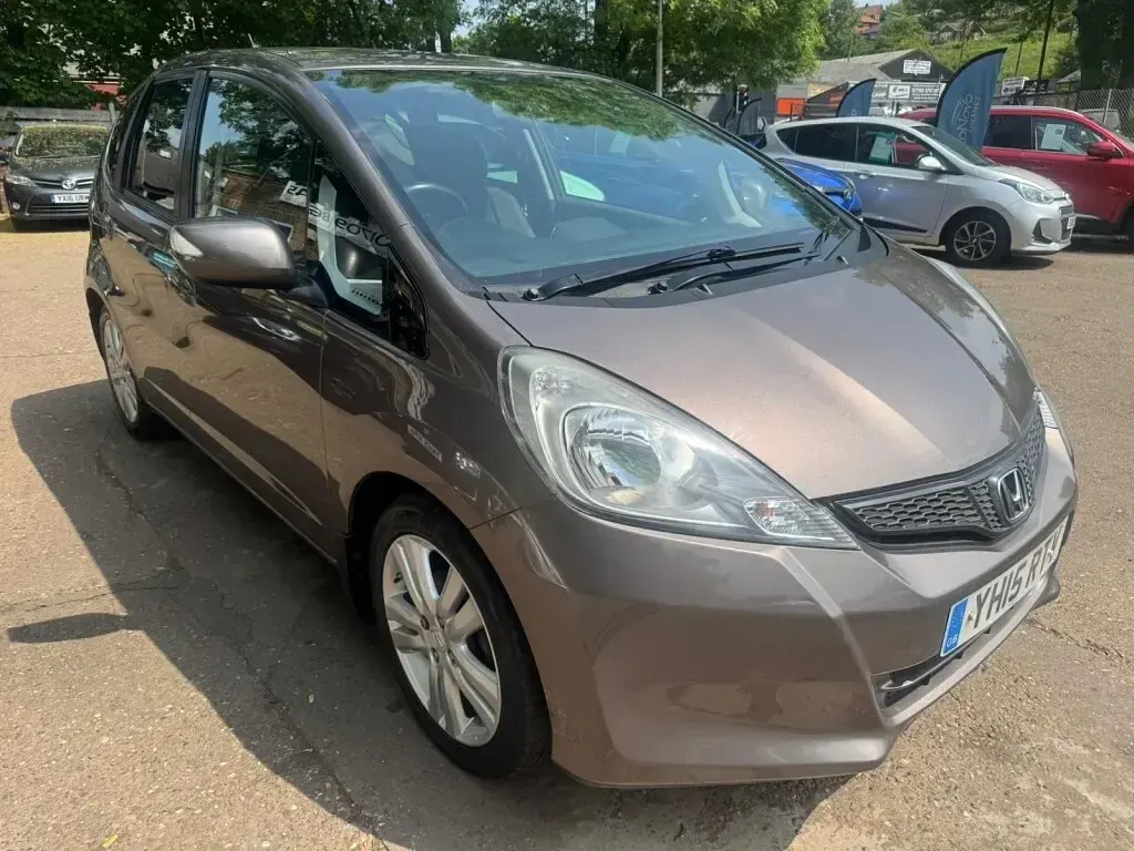 Used Honda Jazz ES 2015 Brown Hatchback