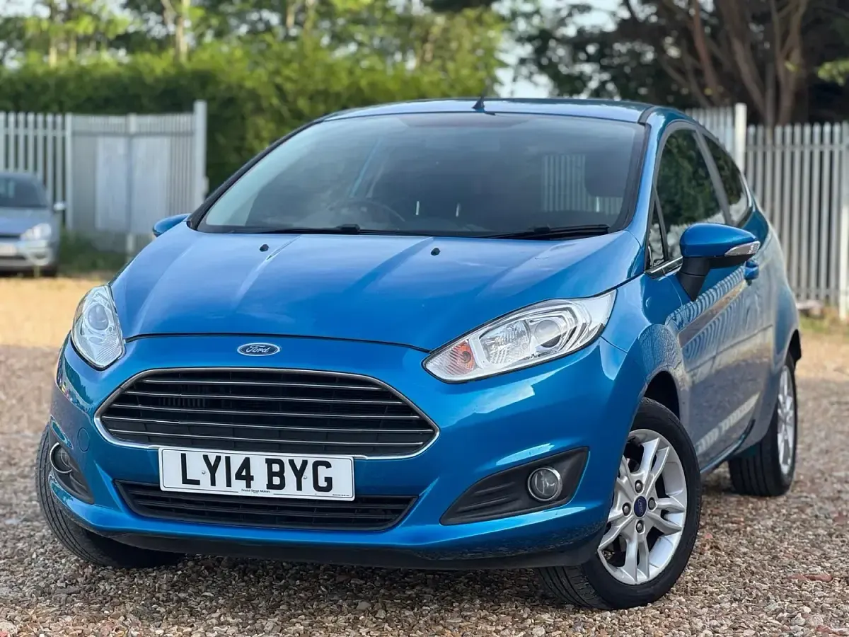 Used Ford Fiesta Zetec 2014 Blue Hatchback