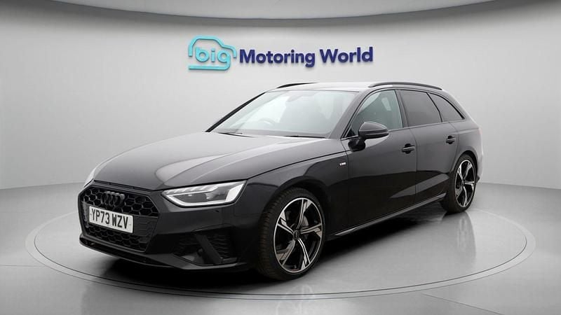 Used Audi A4 Black Edition 201 HP (147 kW) 2023 Black Estate