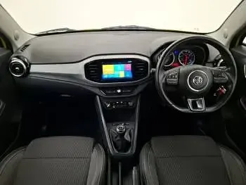 Used MG MG3 Exclusive 106 HP (77 kW) 2020 Yellow Hatchback
