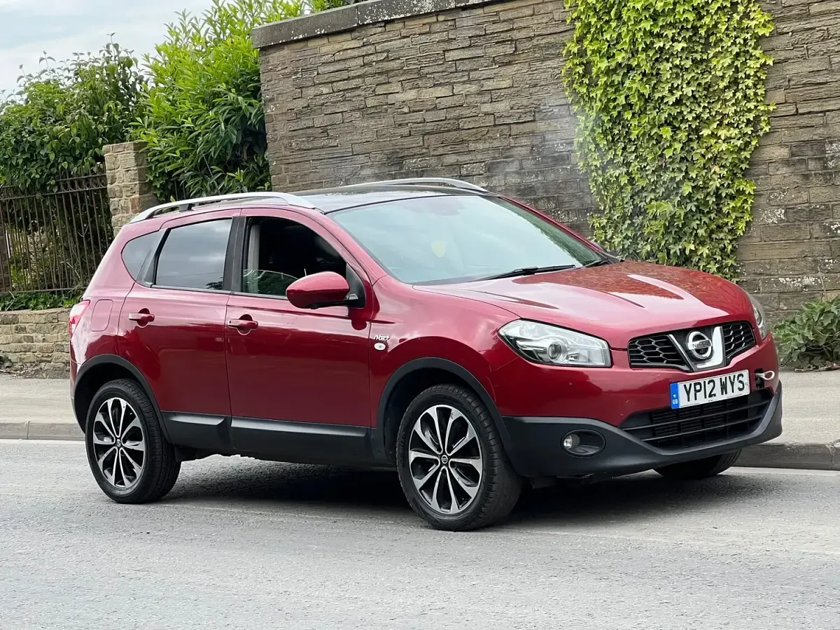 Used Nissan Qashqai N-TEC 2012 Red SUV