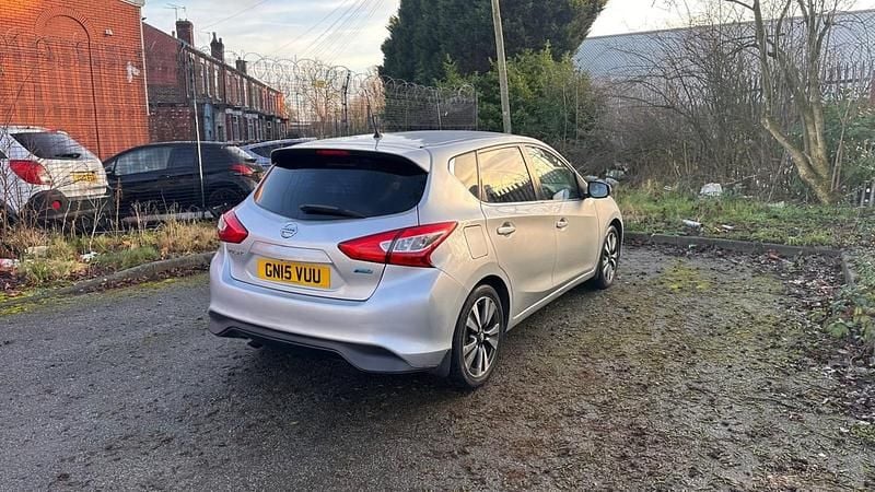 Used Nissan Pulsar Tekna 110 HP (80 kW) 2015 Silver Hatchback