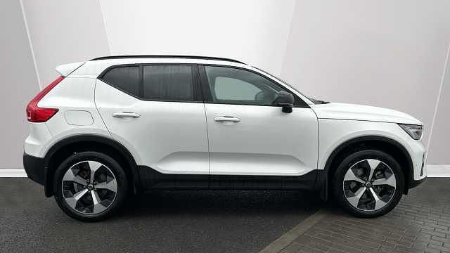 Used Volvo XC40 Ultimate 197 HP (144 kW) 2023 White SUV