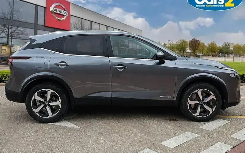 Used Nissan Qashqai N-Connecta 190 HP (139 kW) 2023 Grey SUV