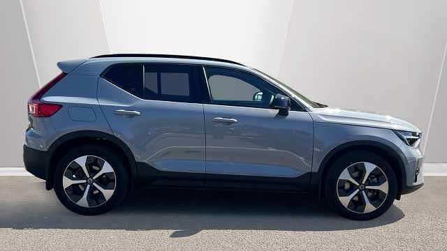 Usado Volvo XC40 Plus 194 HP (142 kW) 2026 SUV