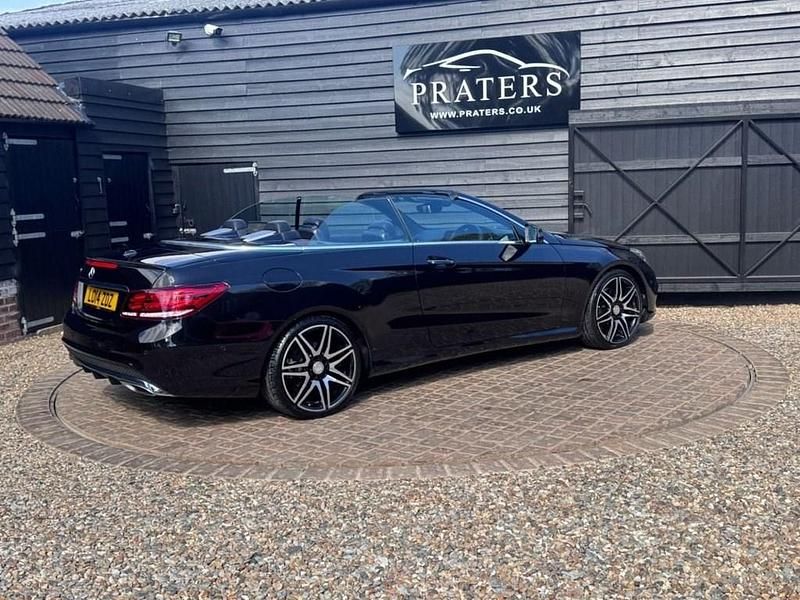 Usado Mercedes E400 AMG 2014 Preto Cabrios