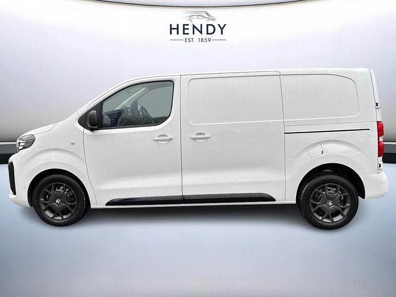New Vauxhall Vivaro S 148 HP (108 kW) 2026 White MPV