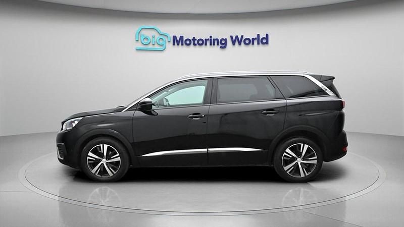 Used Peugeot 5008 Allure 130 HP (95 kW) 2020 Black SUV