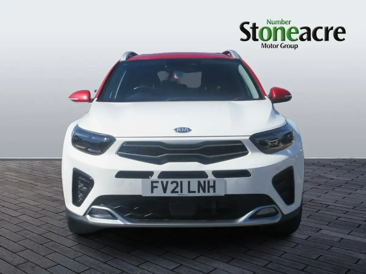 Used Kia Stonic GT-Line S 118 HP (86 kW) 2021 White SUV