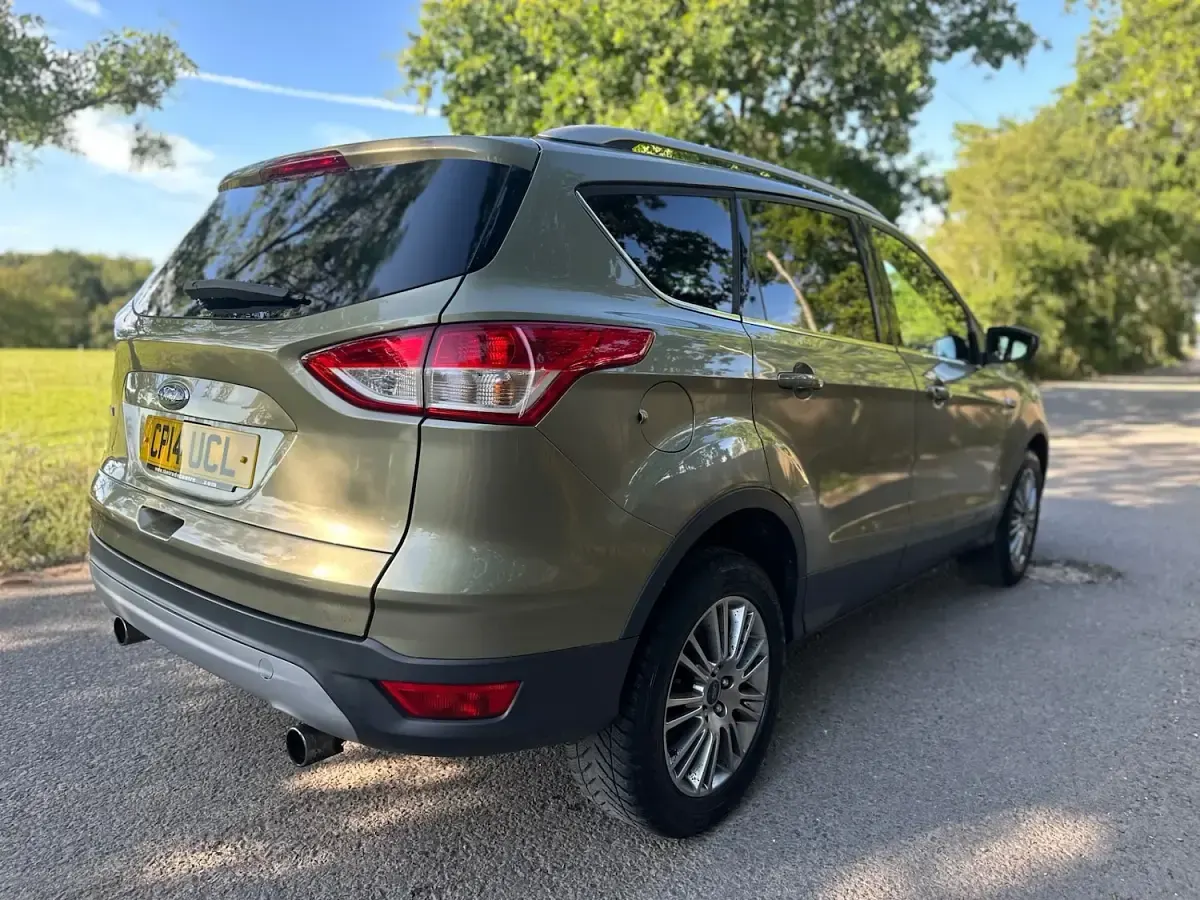 Used Ford Kuga Titanium 150 HP (110 kW) 2014 Green SUV
