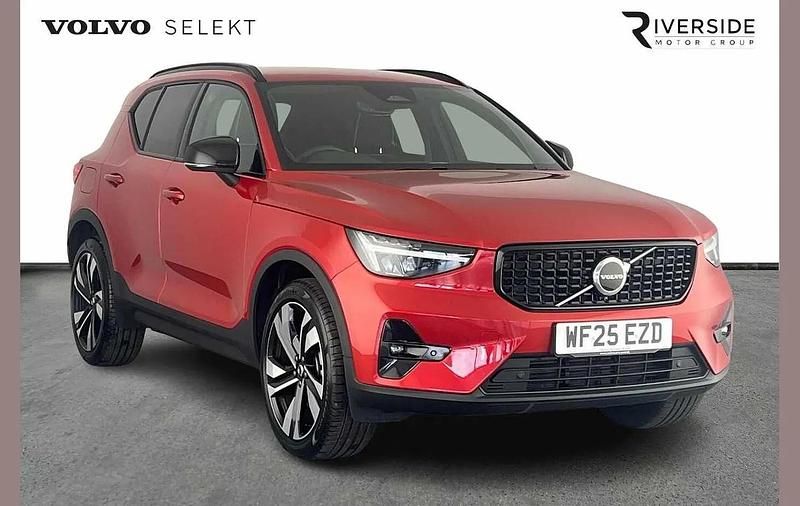 Fusion red Used 2025 Volvo XC40 Plus SUV | £33,995 (Fair price) - Image 1/4
