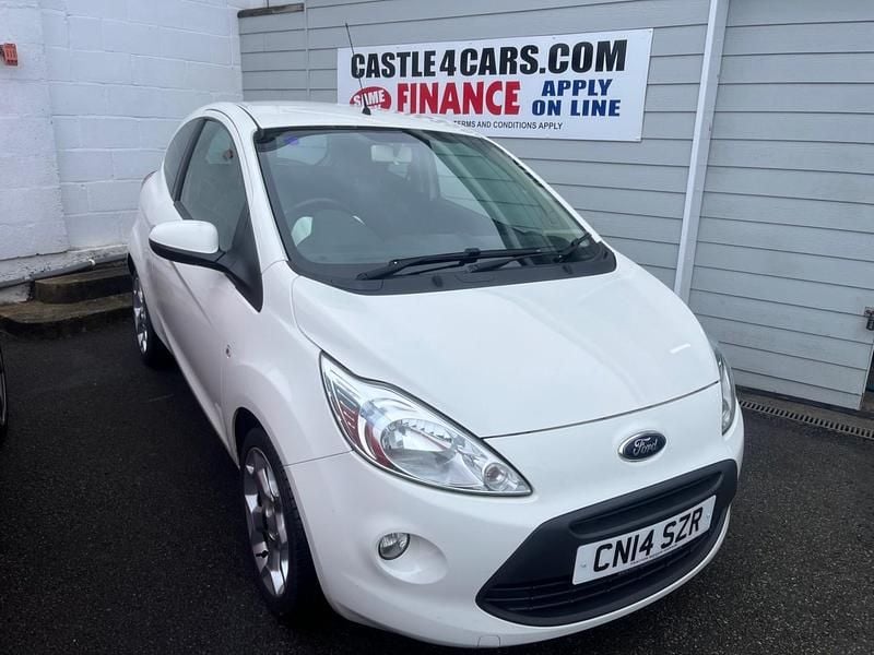 Used Ford Ka Titanium 69 HP (50 kW) 2014 White Hatchback