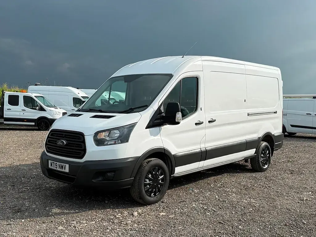 Begagnad Ford Transit 130 HK (95 kW) 2019 Vit Van
