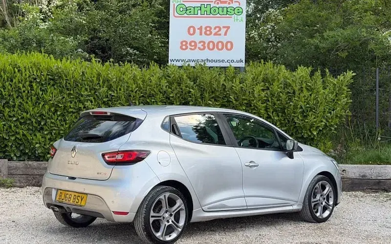Usado Renault Clio IV GT-Line 90 HP (66 kW) 2018 Prateado Citadino