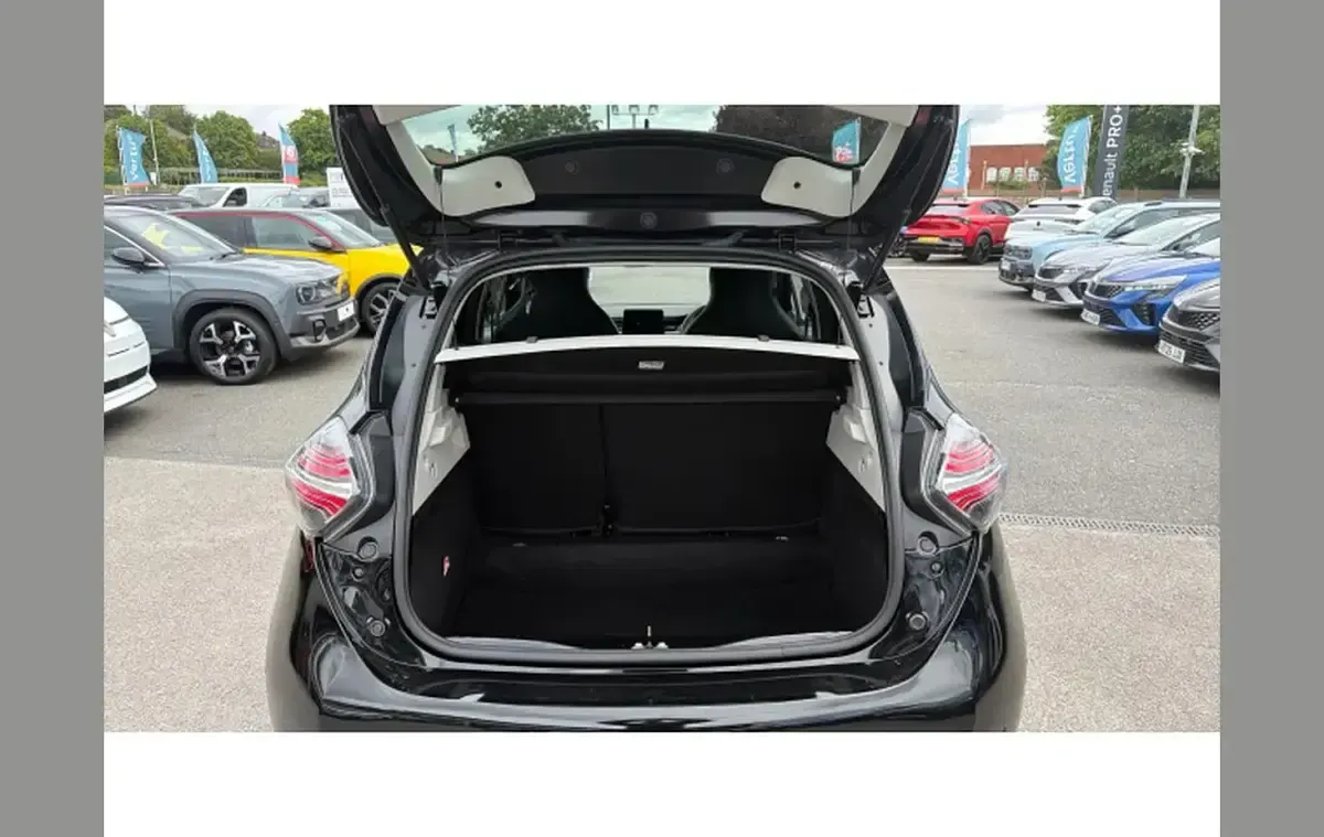 Used Renault Zoe GT-Line 100 kW (136 HP) 2021 Black Hatchback
