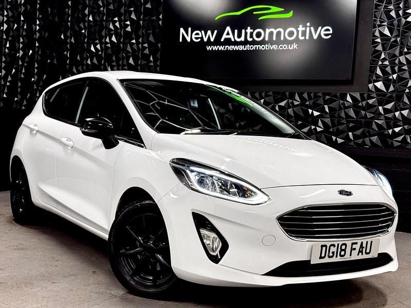 Used Ford Fiesta Zetec 2018 White Hatchback