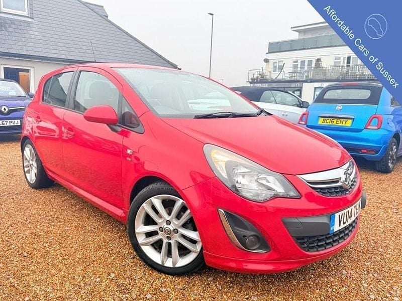 Used Vauxhall Corsa SRi 100 HP (73 kW) 2014 Red Hatchback