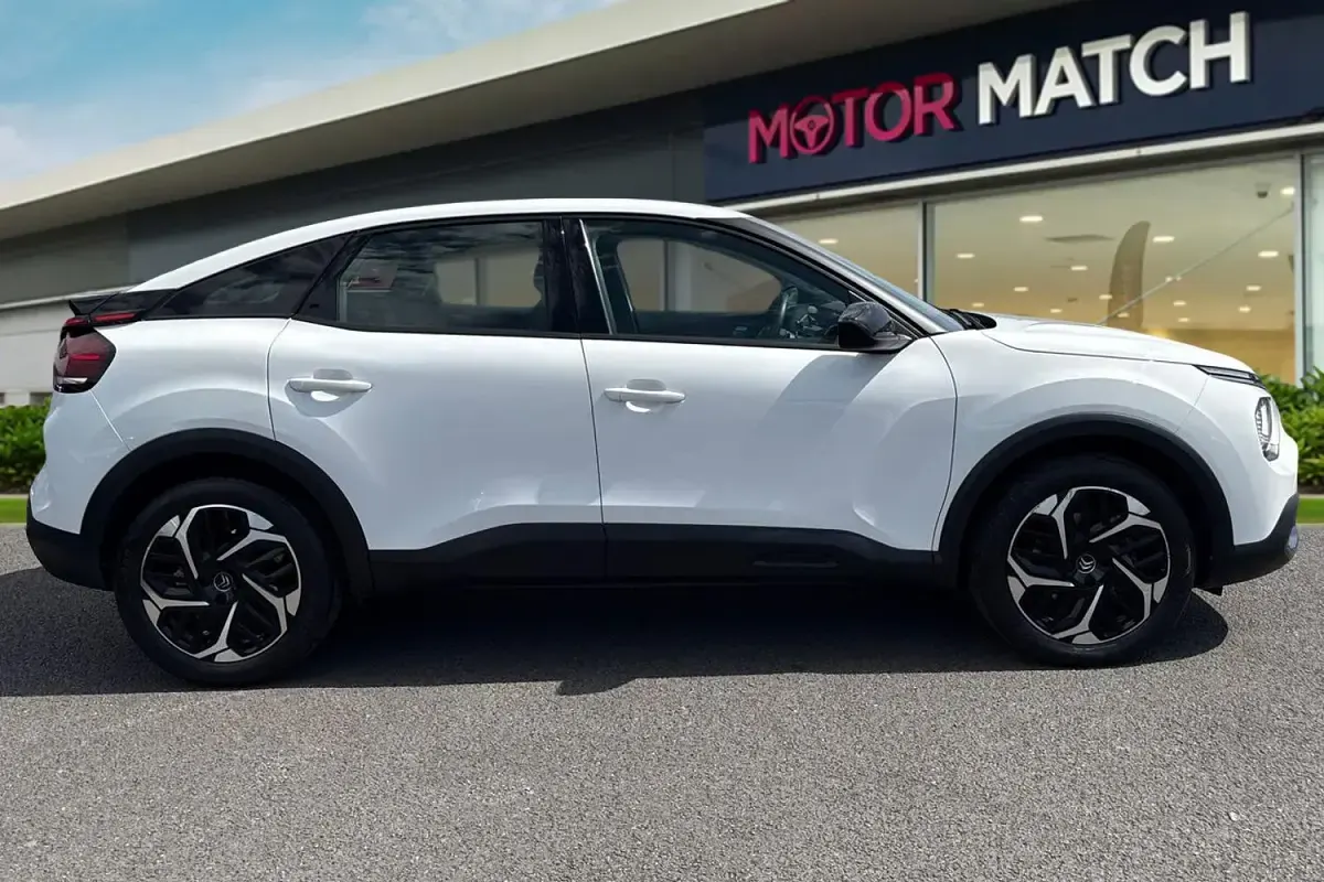 Used Citroën C4 PureTech 2021 White Hatchback