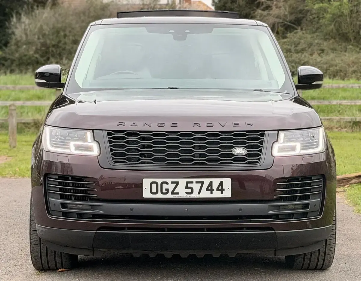 Used Land Rover Range Rover Autobiography 339 HP (249 kW) 2019 Red SUV