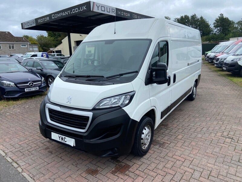 Used Peugeot Boxer 140 HP (102 kW) 2021 White Van