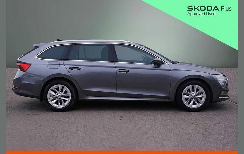Used Skoda Octavia SE L 147 HP (108 kW) 2023 Graphite grey metallic Estate