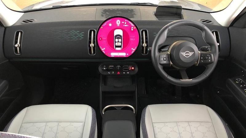 Used Mini Countryman 215 HP (158 kW) 2024 Silver SUV