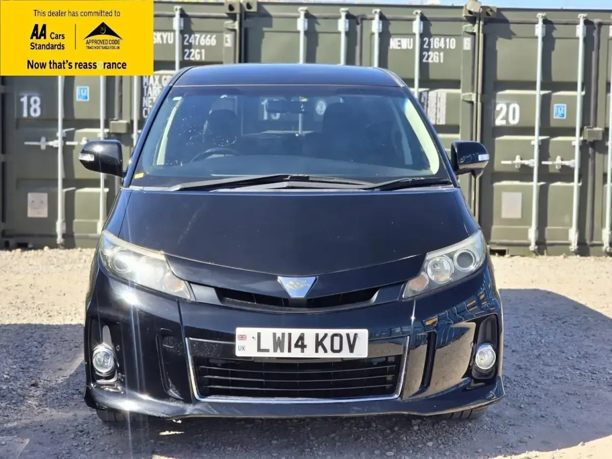 Usado Toyota Estima 2014 Negro Monovolumen