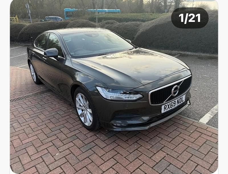 Used Volvo S90 Momentum 190 HP (139 kW) 2019 Grey Sedan