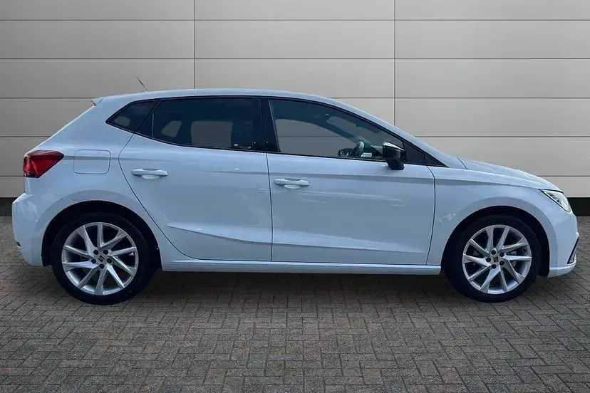 Used Seat Ibiza FR 110 HP (80 kW) 2023 White Hatchback