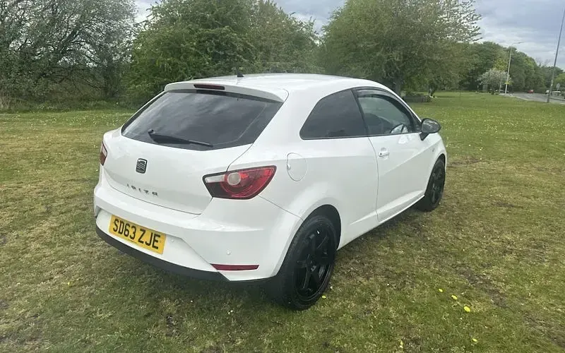 Usado Seat Ibiza 86 CV (63 kW) 2015 Utilitario