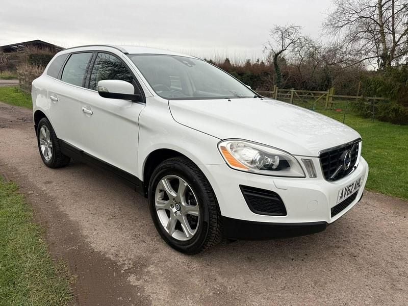 Used Volvo XC60 SE Lux 2012 White SUV