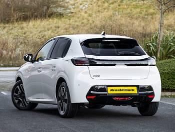 New Peugeot 208 Allure 110 HP (80 kW) 2026 Special metallic  okenite white Hatchback