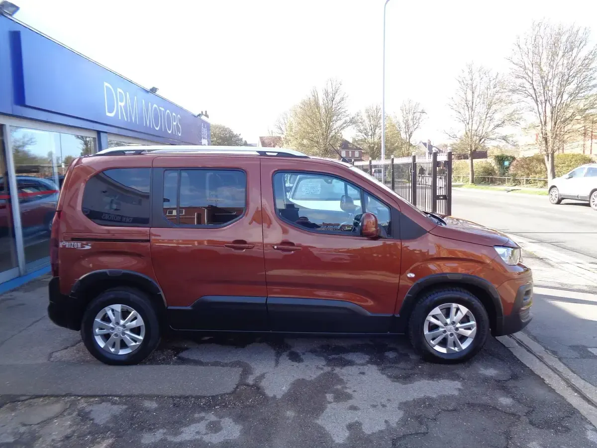 Used Peugeot Rifter Allure 131 HP (96 kW) 2020 Bronze MPV