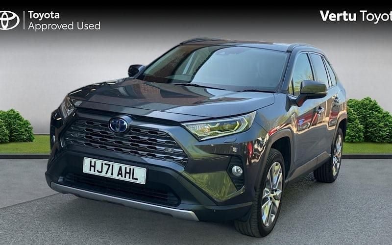 Usado Toyota RAV4 218 HP (160 kW) 2025 SUV