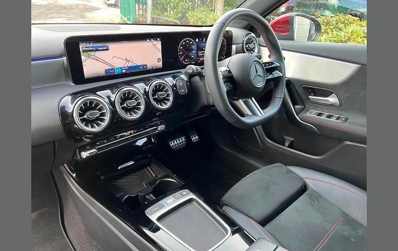 Used Mercedes A200 Executive 161 HP (118 kW) 2025 Red Hatchback