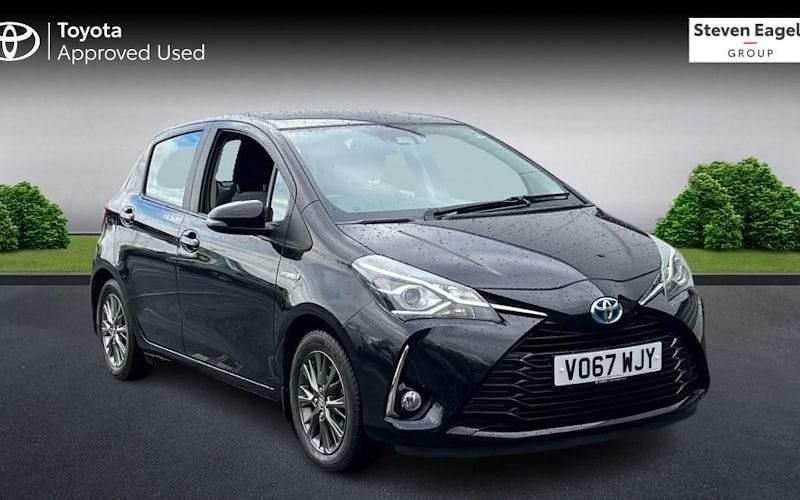 Used Toyota Yaris Hybrid 101 HP (74 kW) 2020 Hatchback