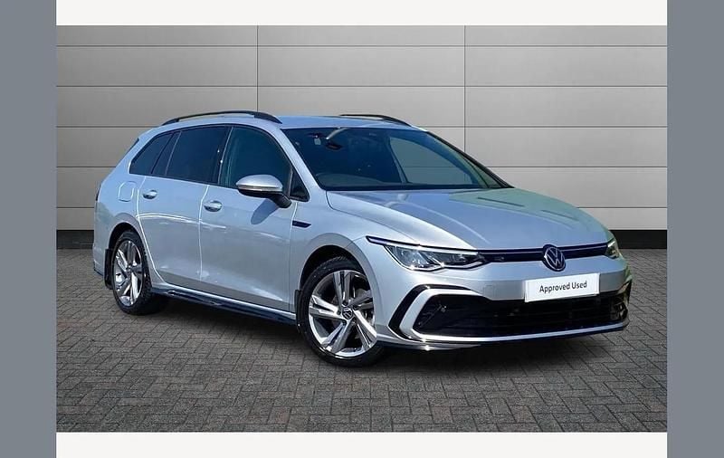 Usado VW Golf VIII R-line 150 HP (110 kW) 2022 Prateado Carrinha