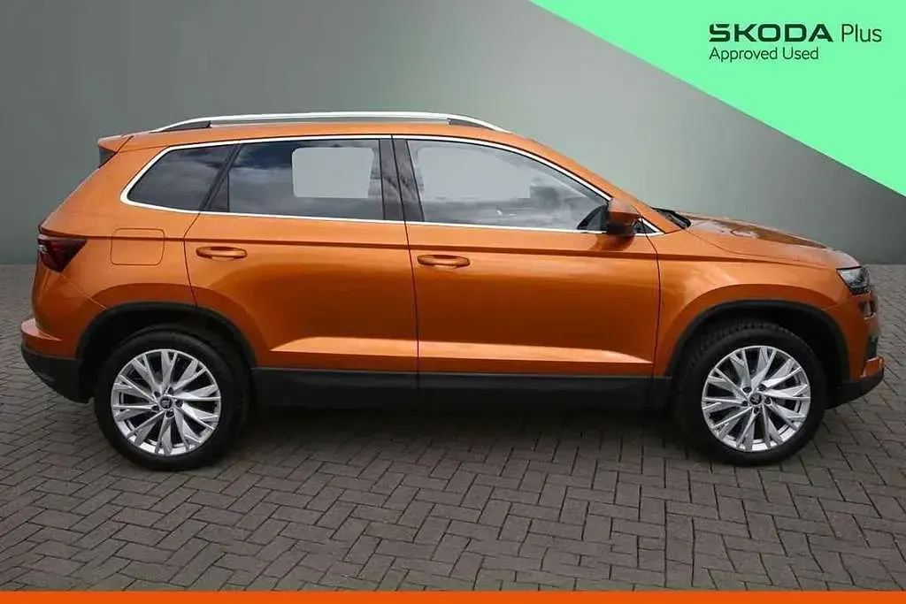 Used Skoda Karoq SE L 150 HP (110 kW) 2025 Phoenix orange metallic SUV
