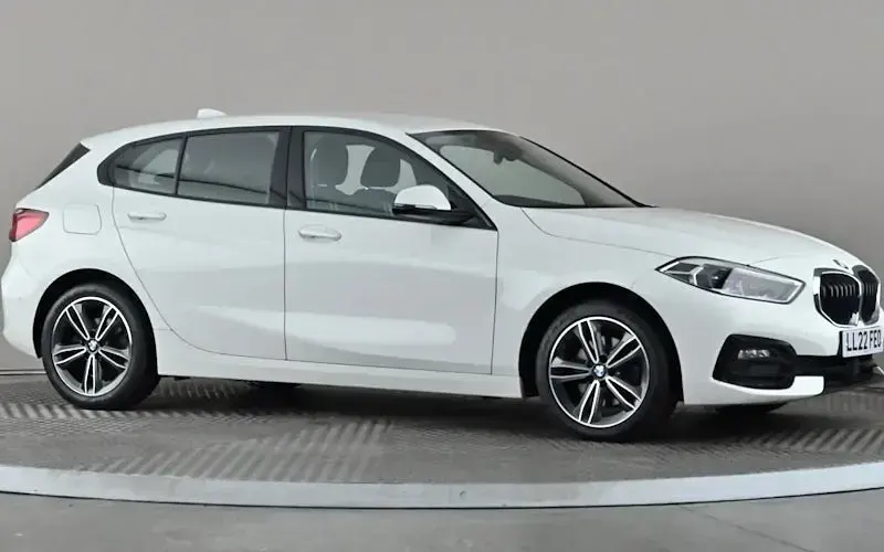 Used BMW 118 Sport Line 136 HP (100 kW) 2022 Hatchback