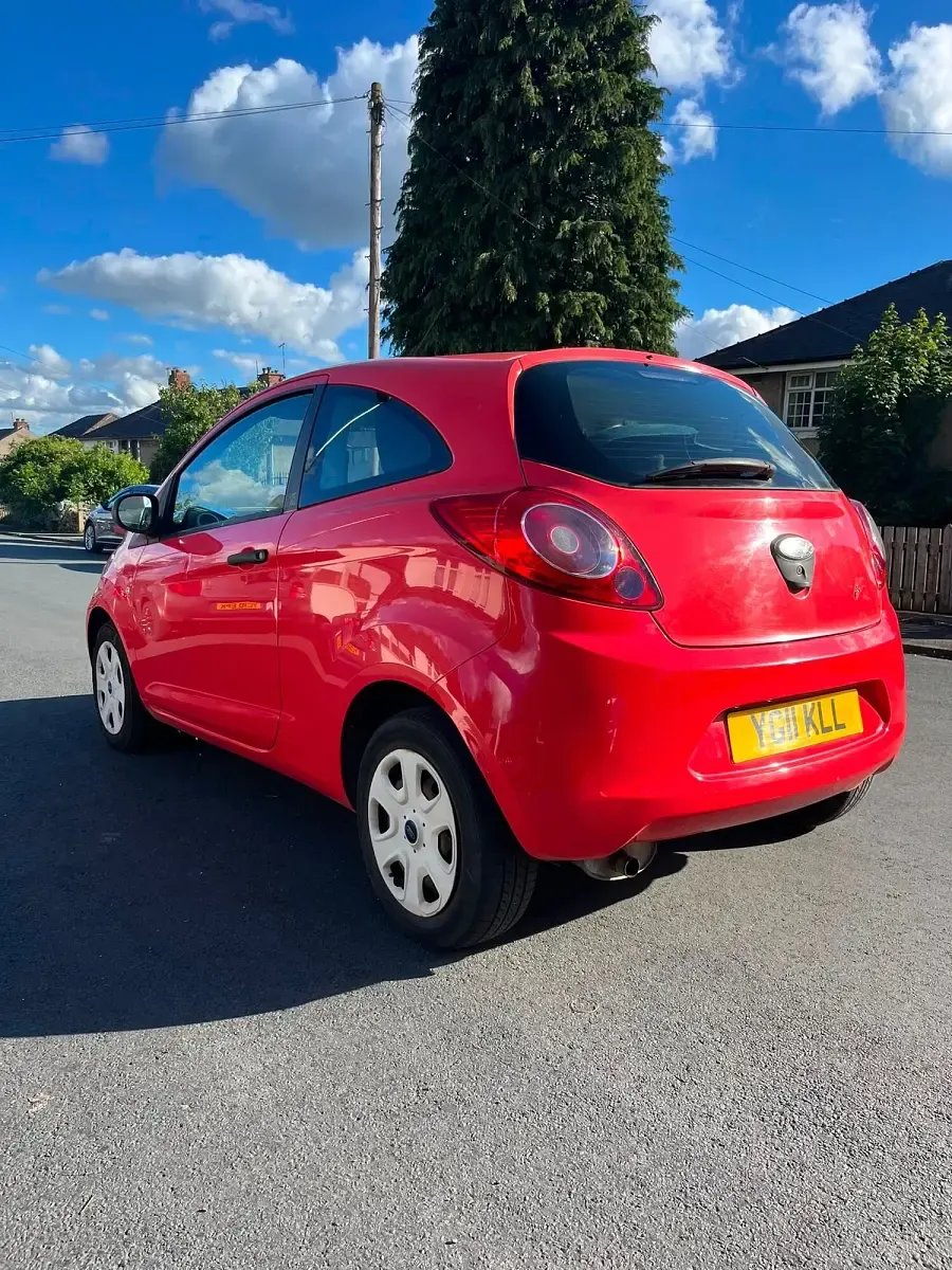 Used Ford Ka Studio 69 HP (50 kW) 2011 Red Hatchback
