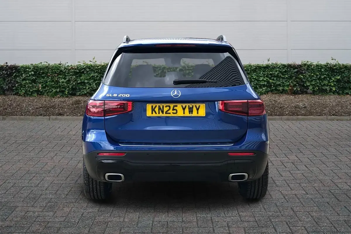 Used Mercedes GLB200 Executive 163 HP (119 kW) 2025 Blue SUV