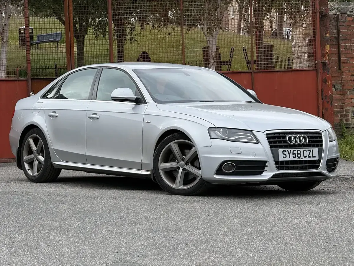 Used Audi A4 S-Line 143 HP (105 kW) 2008 Silver Sedan