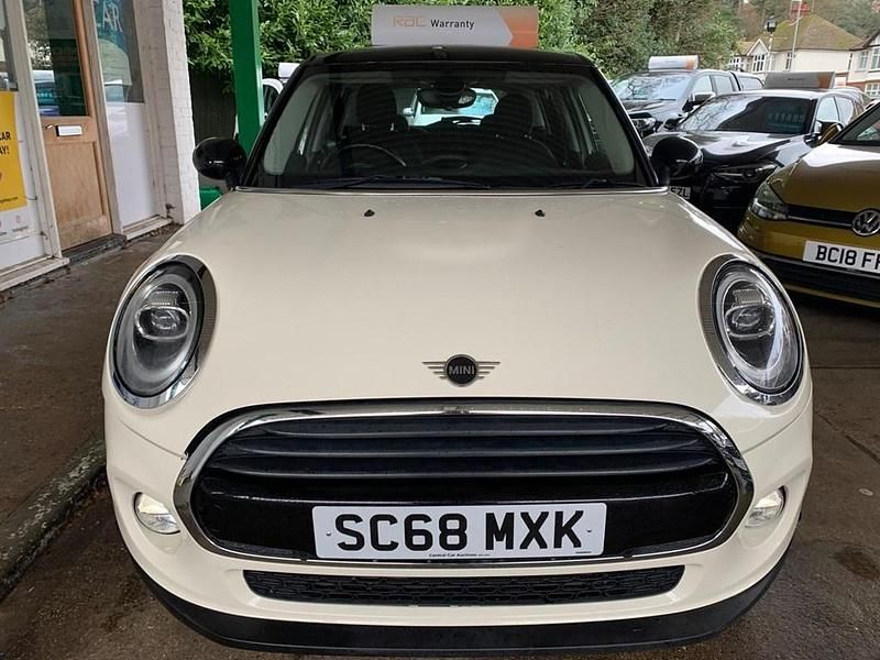Usado Mini Cooper Hatch 2018 Branco Citadino
