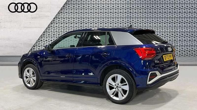 Used Audi Q2 S-Line 110 HP (80 kW) 2023 Blue SUV