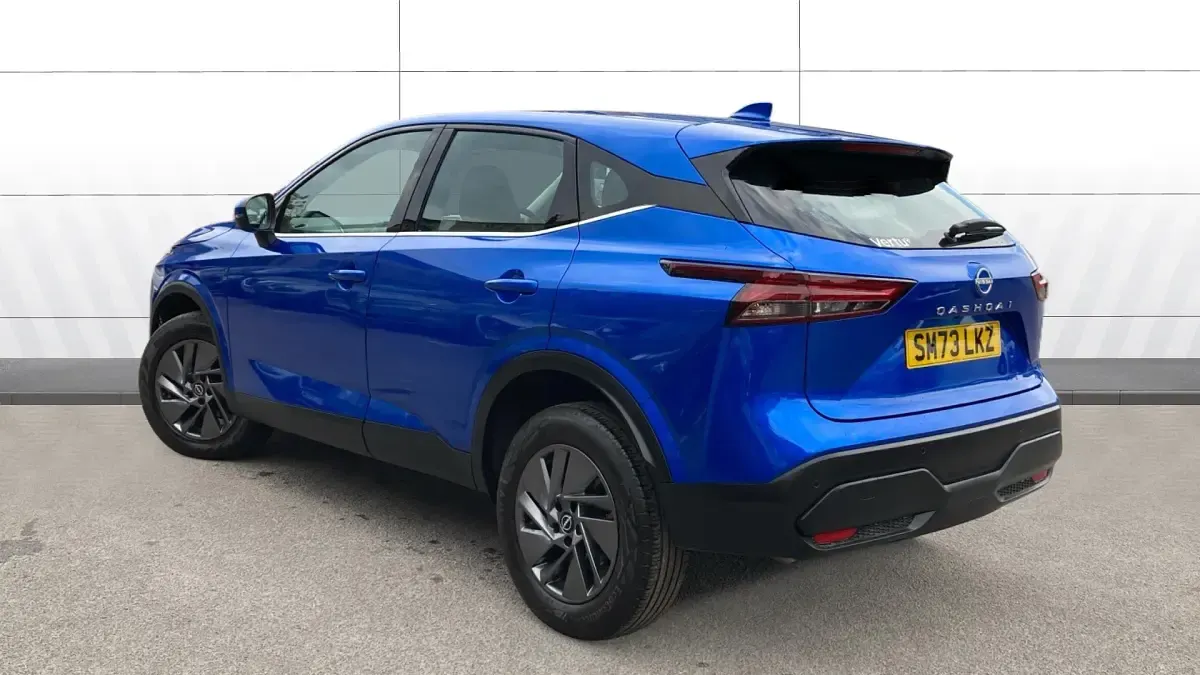 Used Nissan Qashqai Acenta Premium 158 HP (116 kW) 2023 Blue SUV