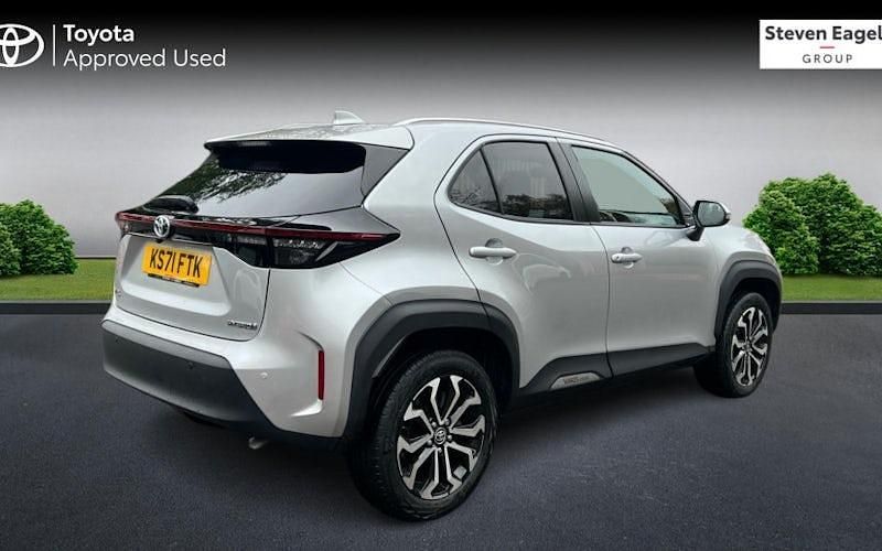 Used Toyota Yaris Hybrid Design 116 HP (85 kW) 2025 Estate